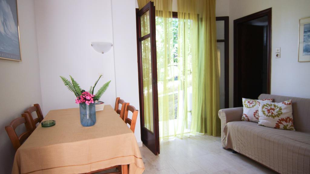 Eleonas Apartment ปลาเกียส ภายนอก รูปภาพ